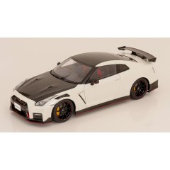 1:18 Масштабная модель Nissan GT-R (R35) NISMO 2022 Special edition (brilliant white pearl)