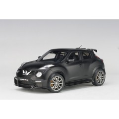 1:18 Масштабная модель Nissan Juke R 2.0 2016 Matt black