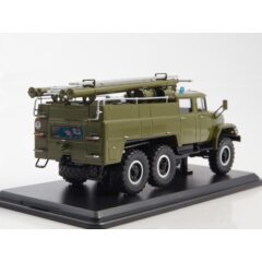 1:43 Масштабная модель АЦ-40 (131) армейский