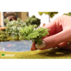 Зеленый куст для макета. Высота 4-5 см.