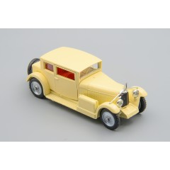 1:43 Масштабная модель Voisin 17 CV Cream