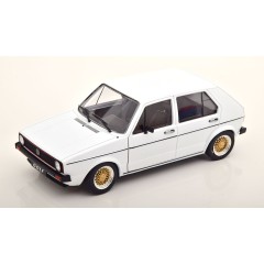 1:18 Масштабная модель Volkswagen Golf 1 L (white)