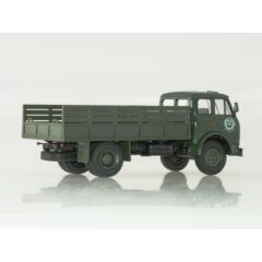 1:43 Масштабная модель МАЗ-500АШ бортовой