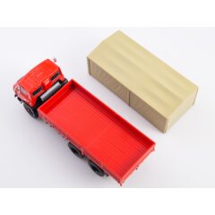 1:43 Масштабная модель КАМАЗ-Э5320 бортовой с тентом