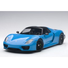 1:18 Масштабная модель Porsche 918 Spyder Weissach Package 2013 (blue)