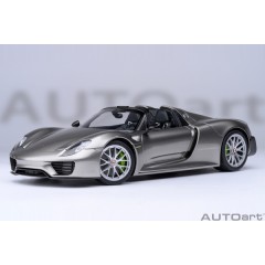 1:18 Масштабная модель Porsche 918 Spyder Weissach Package 2013 (liquid metal silver)
