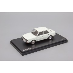 1:43 Масштабная модель Skoda 105L (1977) Ice White