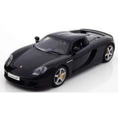 1:18 Масштабная модель Porsche Carrera GT (black with black interior)