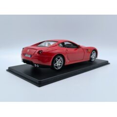 1:24 Масштабная модель FERRARI 599 GTB Fiorano 2006 Red