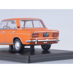 1:24 Легендарные Советские Автомобили №13 - Волжский-2103 "Жигули"