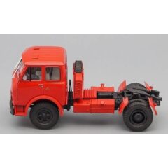 1:43 Масштабная модель МАЗ 504А седельный тягач, красный
