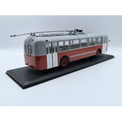 1:43 Масштабная модель Троллейбус ЗиУ-5 звезда с боксом