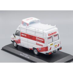 1:43 Масштабная модель IVECO Daily - Team Eminence из серии Rallye Véhicules d'assistance