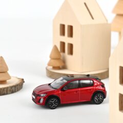 1:43 Масштабная модель PEUGEOT 208 GT 2024 Elixir Red
