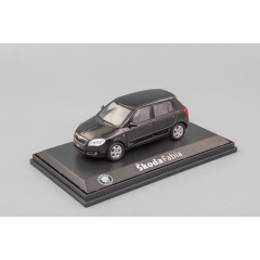1:43 Масштабная модель Skoda Fabia II (2006) Magic Black Metallic