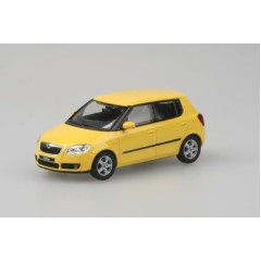 1:43 Масштабная модель Skoda Fabia II (2006) Sprint Yellow Uni