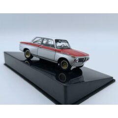 1:43 Масштабная модель BMW Alpina 2002 Tii 1972 White/Red