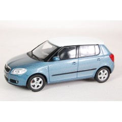 1:43 Масштабная модель Skoda Fabia II 2007 Satin Gray Mettalic with white roof