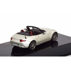 1:43 Масштабная модель MAZDA MX-5 Roadster 2019 Light Biege Metallic