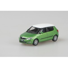 1:43 Масштабная модель Skoda Fabia II Combi (facelift 2010) Rallye Green met. / White roof