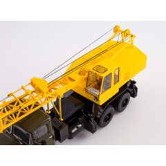 1:43 Масштабная модель Автокран КС-4561(250)