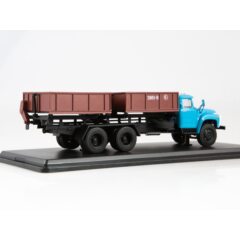 1:43 Масштабная модель Загрузчик машин для внесения минеральных удобрений ЗМУ-8 (133ГЯ)