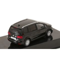 1:43 Масштабная модель VW Touran 2010 Black