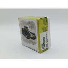 1:100 Сборная модель Французский лёгкий танк Renault AMR35 ZT1a