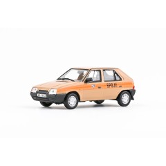 1:43 Масштабная модель Škoda Favorit 136L (1988) 1:43 - Connections