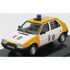 1:43 Масштабная модель Skoda Favorit 136L Czechoslovak Communist Police 1987 Yellow/White