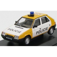 1:43 Масштабная модель Skoda Favorit 136L Policie 1991 Yellow/White