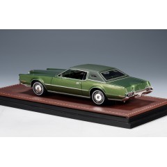 1:43 Масштабная модель LINCOLN Continental Continental Mark IV 1972 Light Ivy Moondust Poly