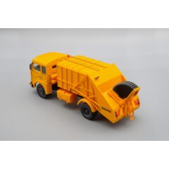 1:43 Kultowe Ciezarowki PRL-u №73 - JELCZ 315M SM-81