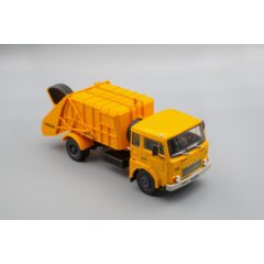 1:43 Kultowe Ciezarowki PRL-u №73 - JELCZ 315M SM-81