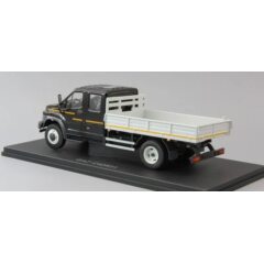 1:43 Масштабная модель ГАЗон C42R31 бортовой с тентом, черный / серый