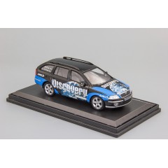 1:43 Масштабная модель Skoda Octavia Combi 2004 Discovery