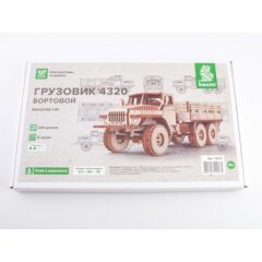 1:35 Сборная модель Грузовик 4320 бортовой