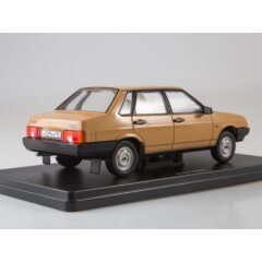 1:24 Легендарные Советские Автомобили №55 – Волжский-21099