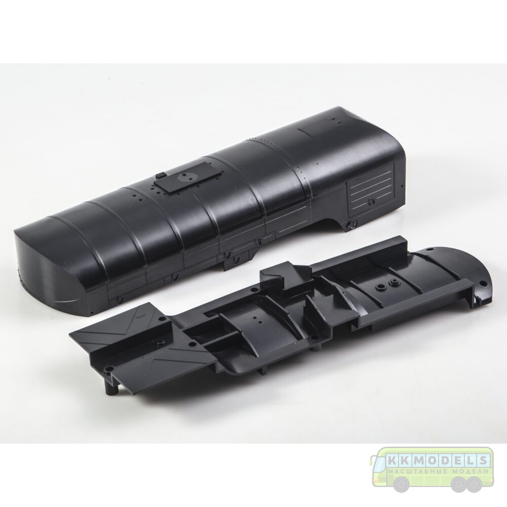 1:43 Сборная модель КРАЗ-258Б1 с полуприцепом ТЗ-22