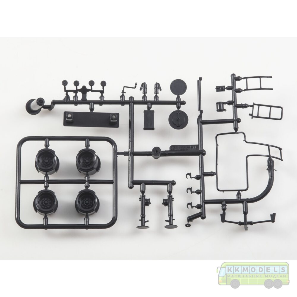 1:43 Сборная модель КРАЗ-258Б1 с полуприцепом ТЗ-22