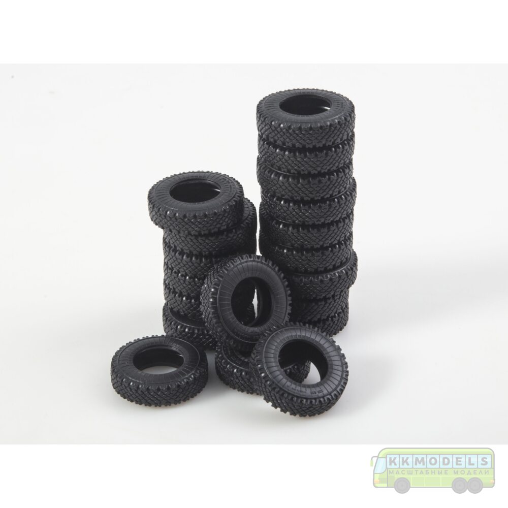 1:43 Сборная модель КРАЗ-258Б1 с полуприцепом ТЗ-22