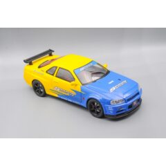 1:18 Модель Nissan Skyline GT-R, жёлтый, 26 см.