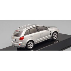 1:43 Масштабная модель Chevrolet Captiva 2008 (версия для США и Бразилии, аналог Opel Antara) серебристый