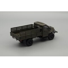 1:43 Масштабная модель ГАЗон C41A23 бортовой, хаки