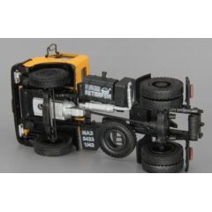 1:43 Масштабная модель МАЗ 5433 седельный тягач (1987-1993), оранжевый