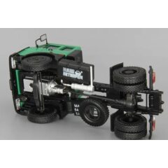 1:43 Масштабная модель МАЗ 54321 седельный тягач (1988-1991), зеленый