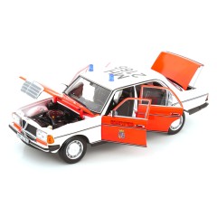1:18 Масштабная модель MERCEDES-BENZ 200E (W123) "Notarzt Ambulance" (скорая медицинская помощь) 1984