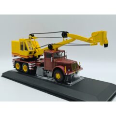 1:43 Масштабная модель TATRA 111 D-030 A (1958), Red/Yellow