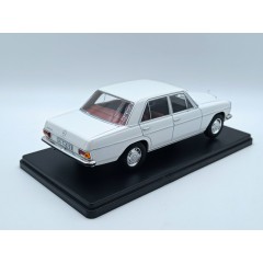1:24 Масштабная модель MERCEDES-BENZ 220d (w115) (1968), white