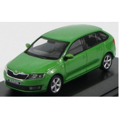 1:43 Масштабная модель Skoda Rapid Spaceback 2014 Rally Green Metallic